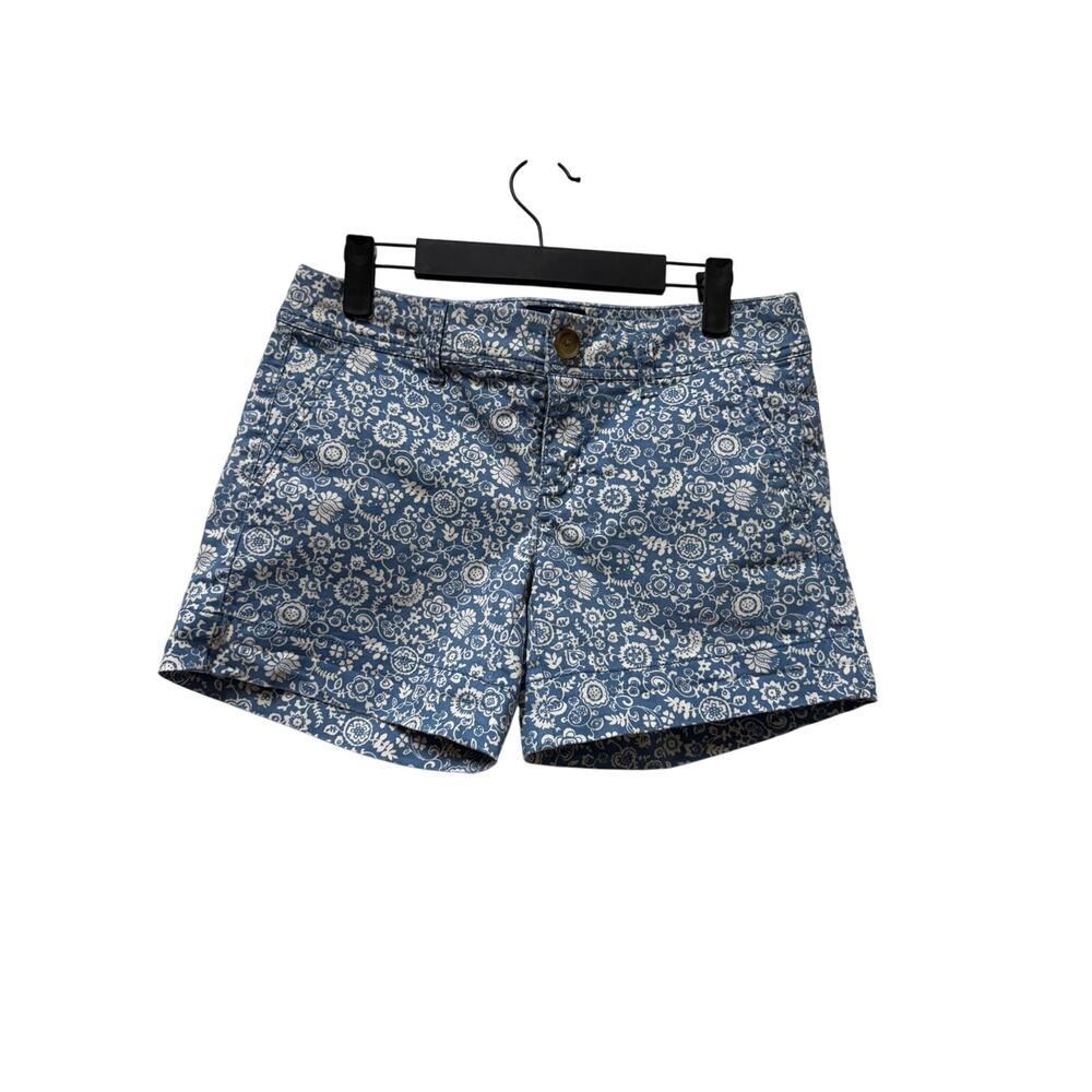 American Eagle Outfitters Midi Stretch Shorts with design Size 4